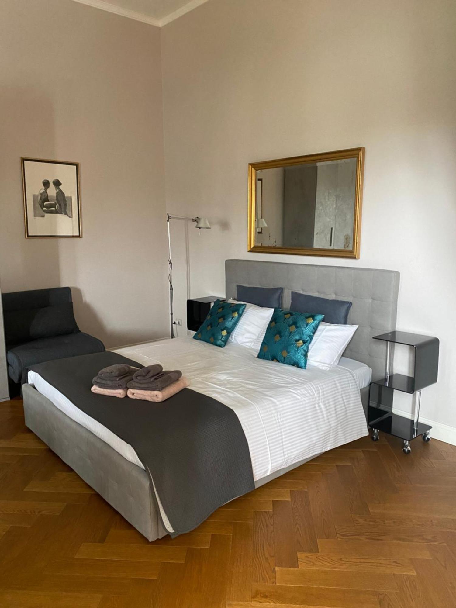 Acquaviva Apartments Livorno Bagian luar foto